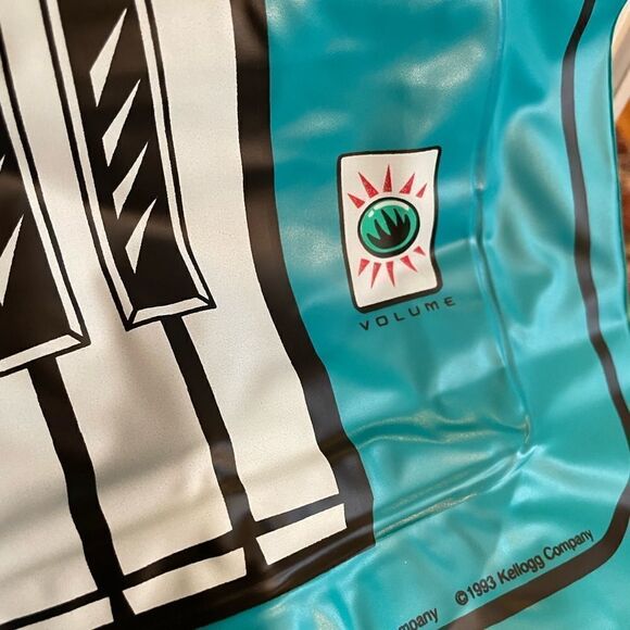 Bubble Tape Bubble Gum Blow up Raft with a Rice Krispie boom box float - Picture 7 of 14